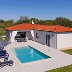 Villa L&z