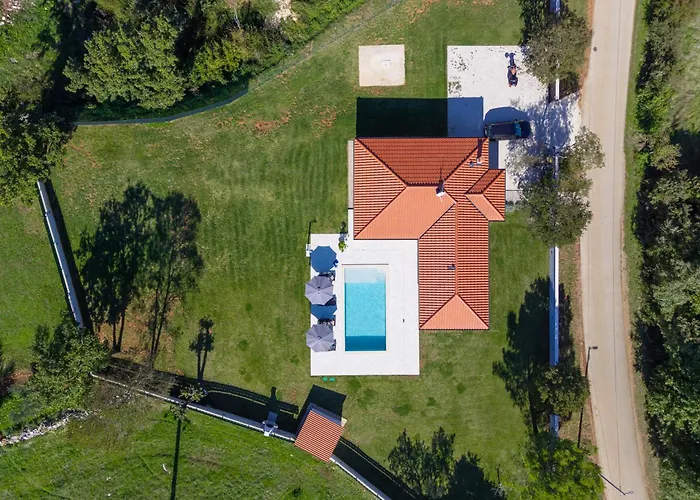 Villa L&z *